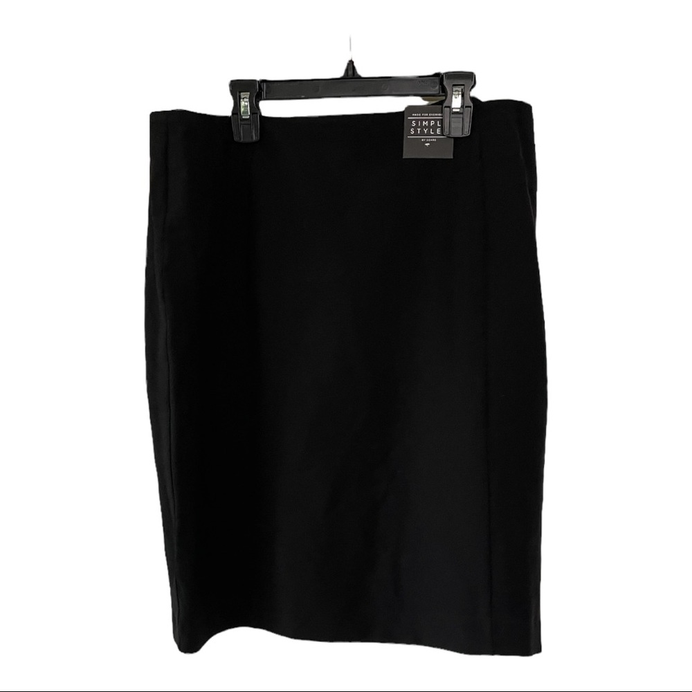 NWT Simply Styled skirt